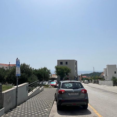 Apartment Lucija - Cozy Flat In The City Center With A Sea View & Parking マカルスカ エクステリア 写真