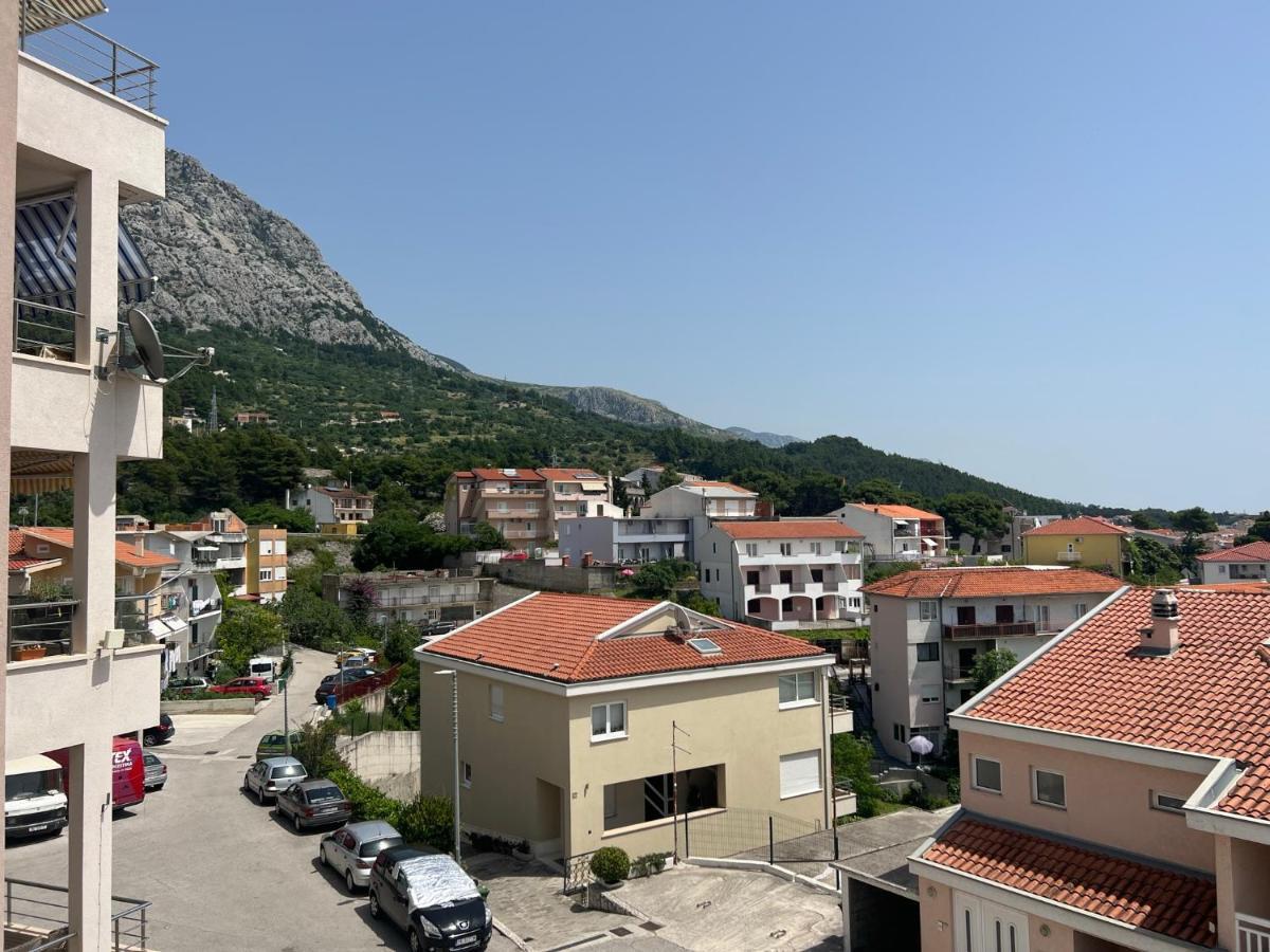 Apartment Lucija - Cozy Flat In The City Center With A Sea View & Parking マカルスカ エクステリア 写真
