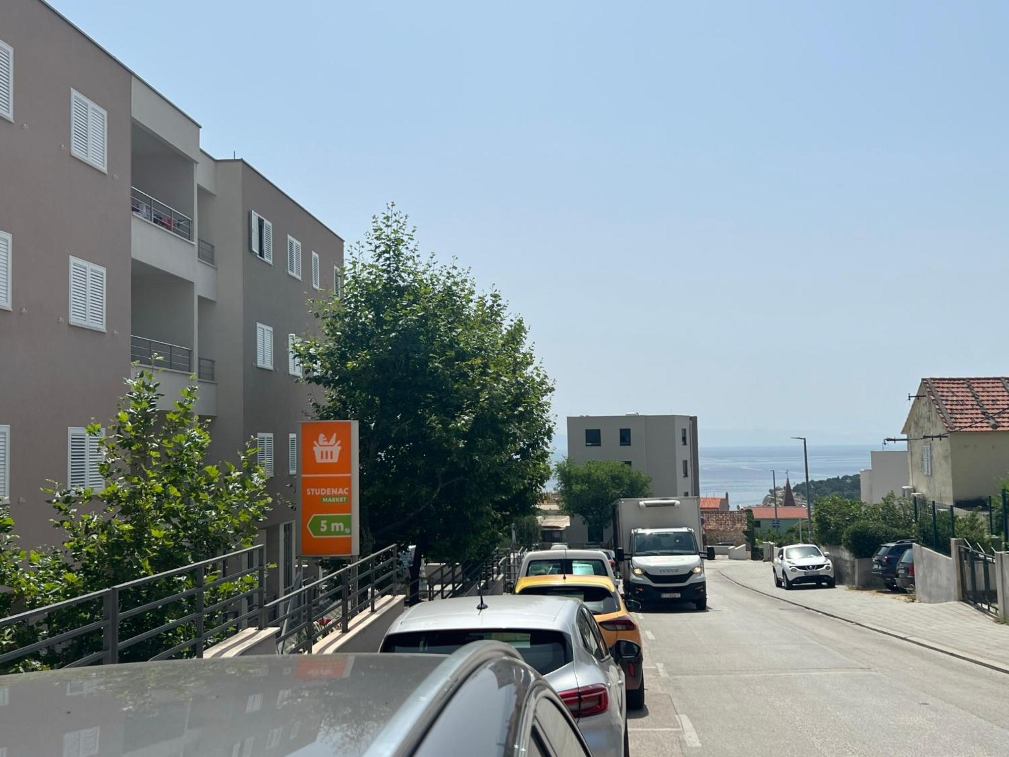 Apartment Lucija - Cozy Flat In The City Center With A Sea View & Parking マカルスカ エクステリア 写真